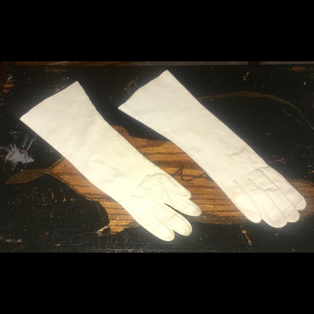 Ivory White Italian Kidskin Leather Gloves